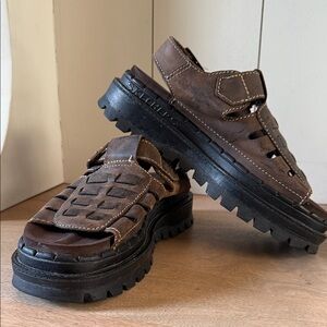 VGUC Vintage Skechers Brown Leather Platform Fisherman Sandals Size 8